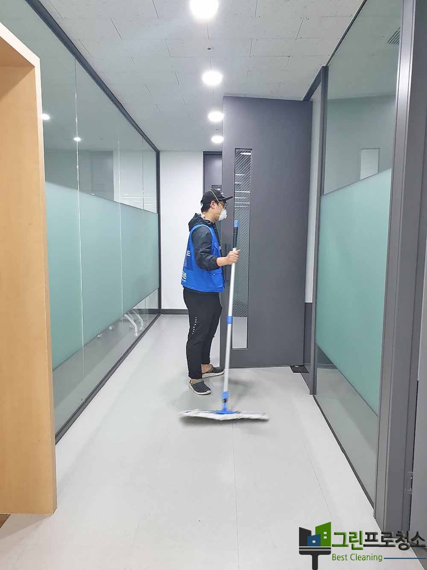 실내침실 정기청소 모습