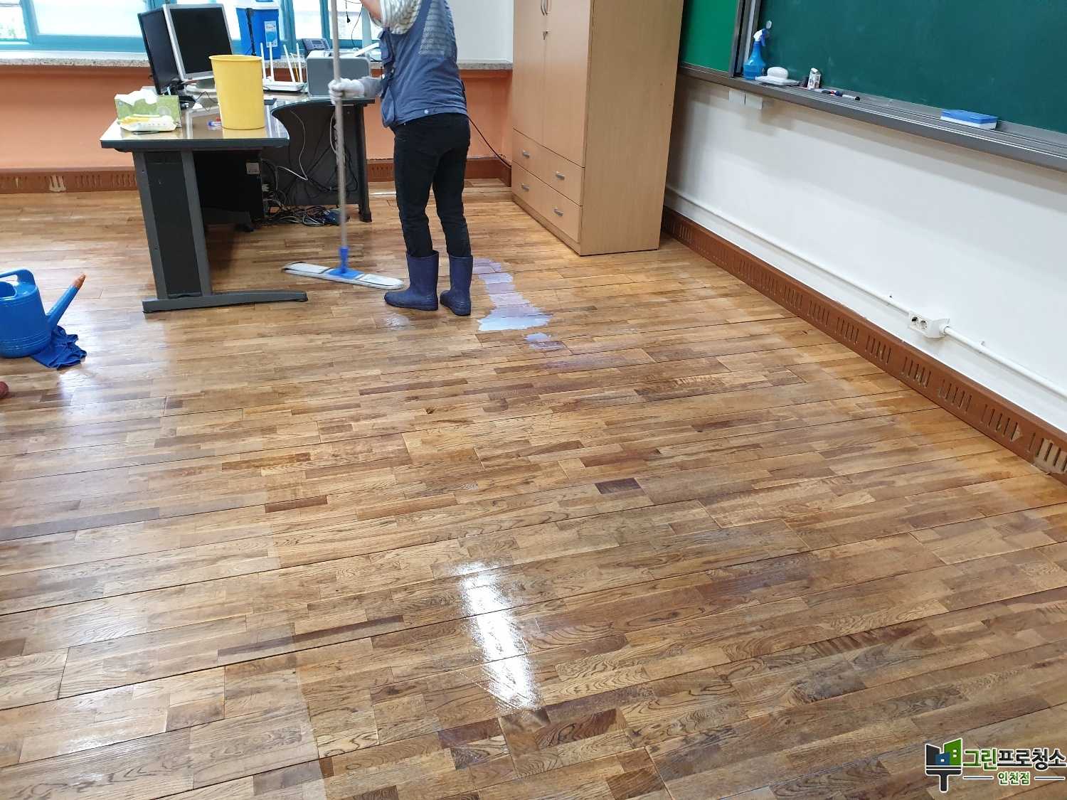 인천 학교 교실 청소 이미지5