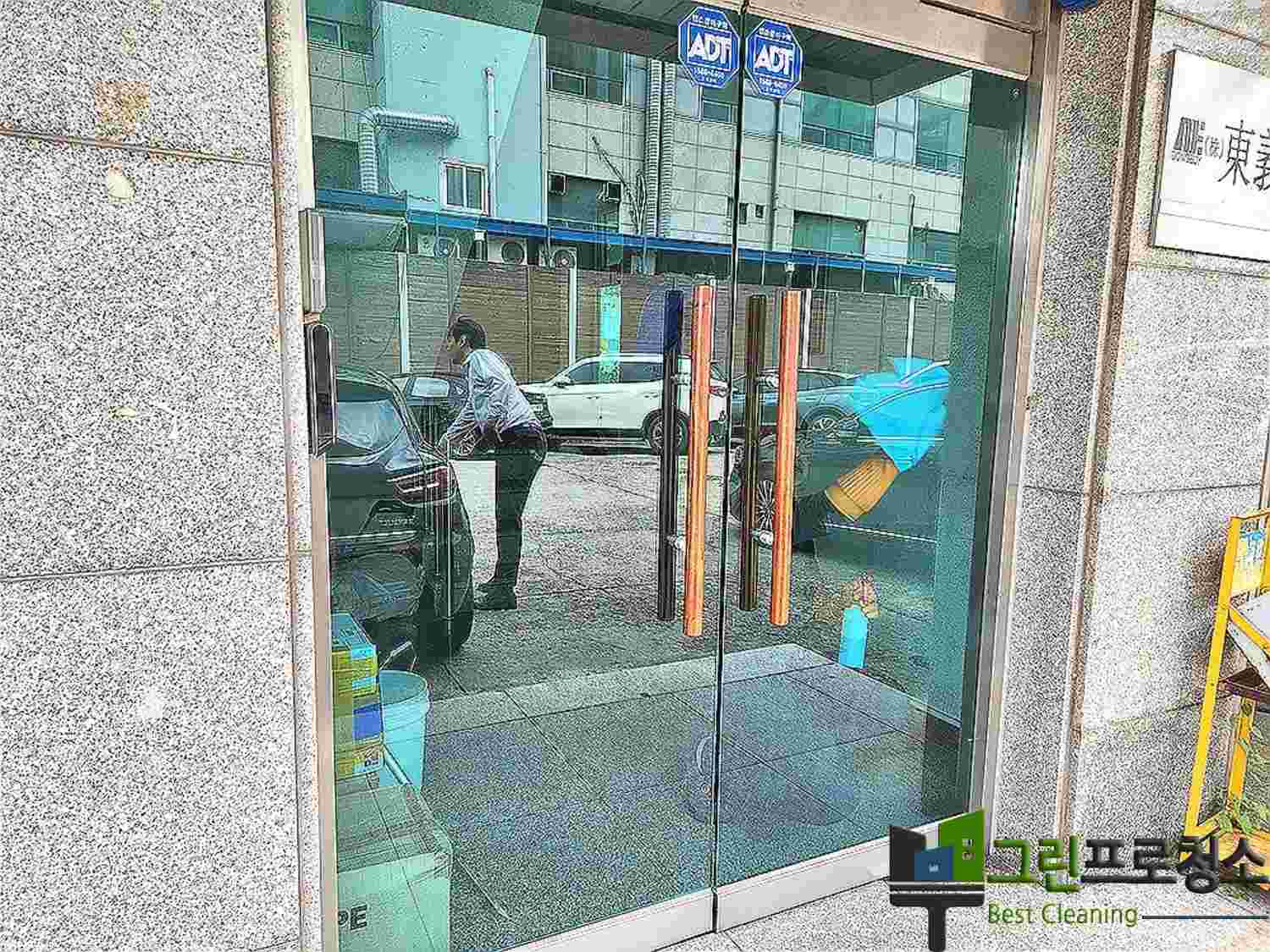 빌라 계단 청소 장비 사진