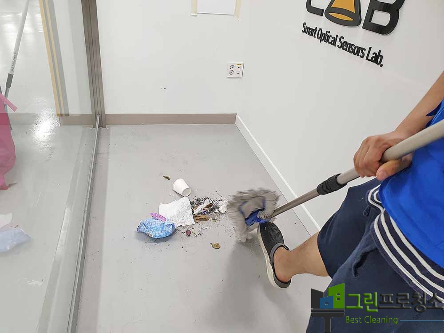 청라 사무실 바닥청소 주 3회 이미지5